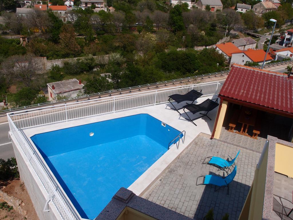 Apartments Zora Сен Екстериор снимка