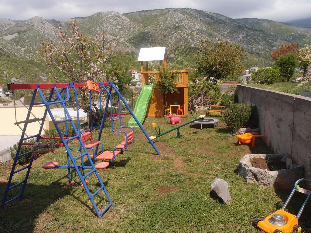 Apartments Zora Сен Екстериор снимка