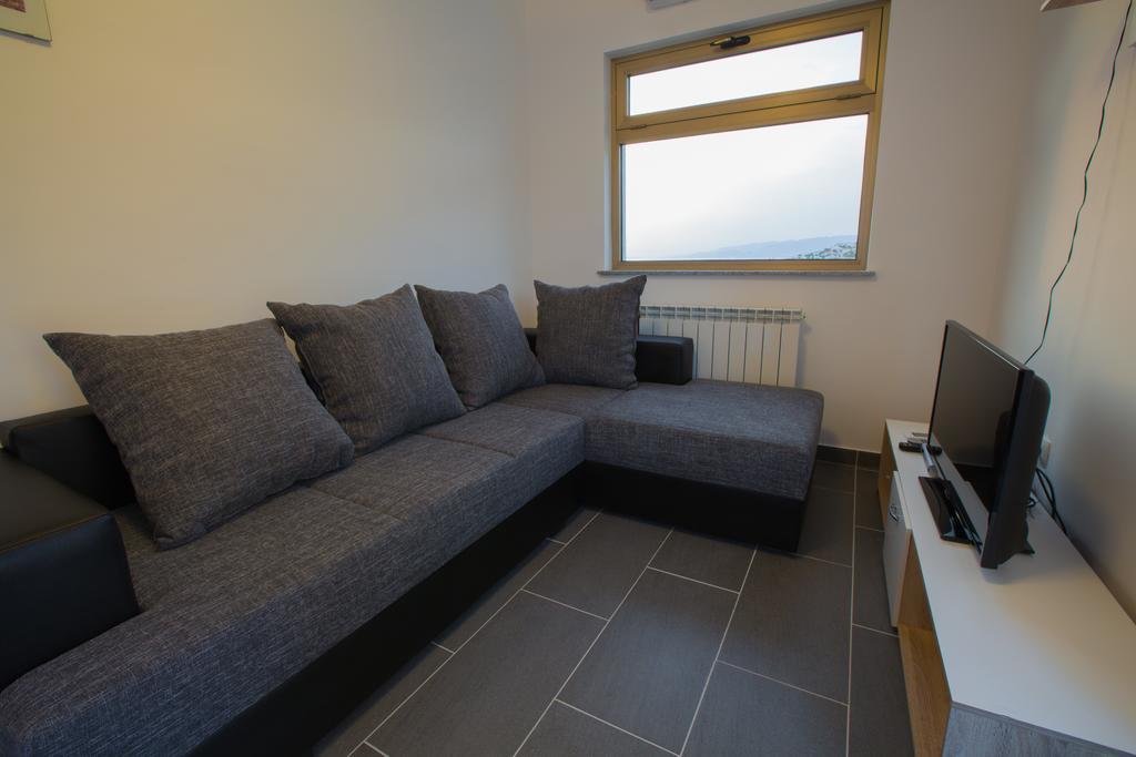 Apartments Zora Сен Екстериор снимка