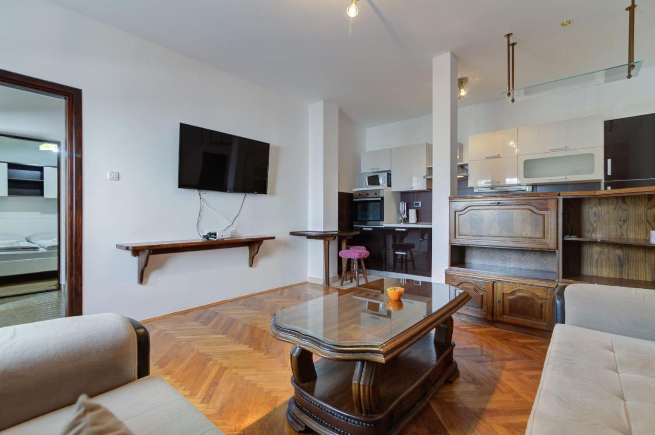 Apartments Zora Сен Екстериор снимка